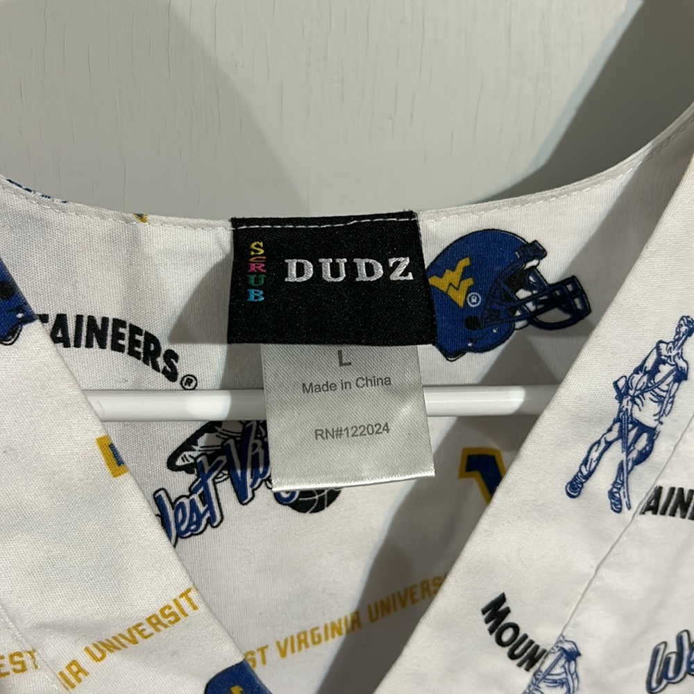 Scrub Dudz - Picture 5 of 8